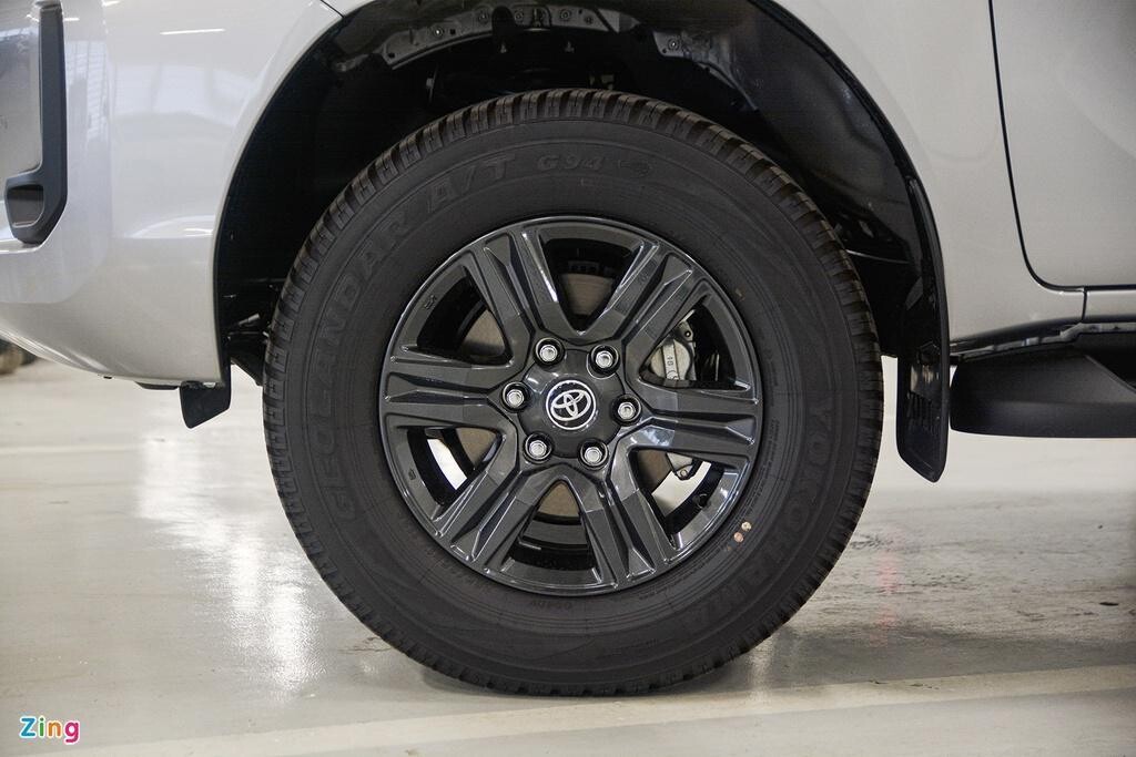 Toyota Hilux 10